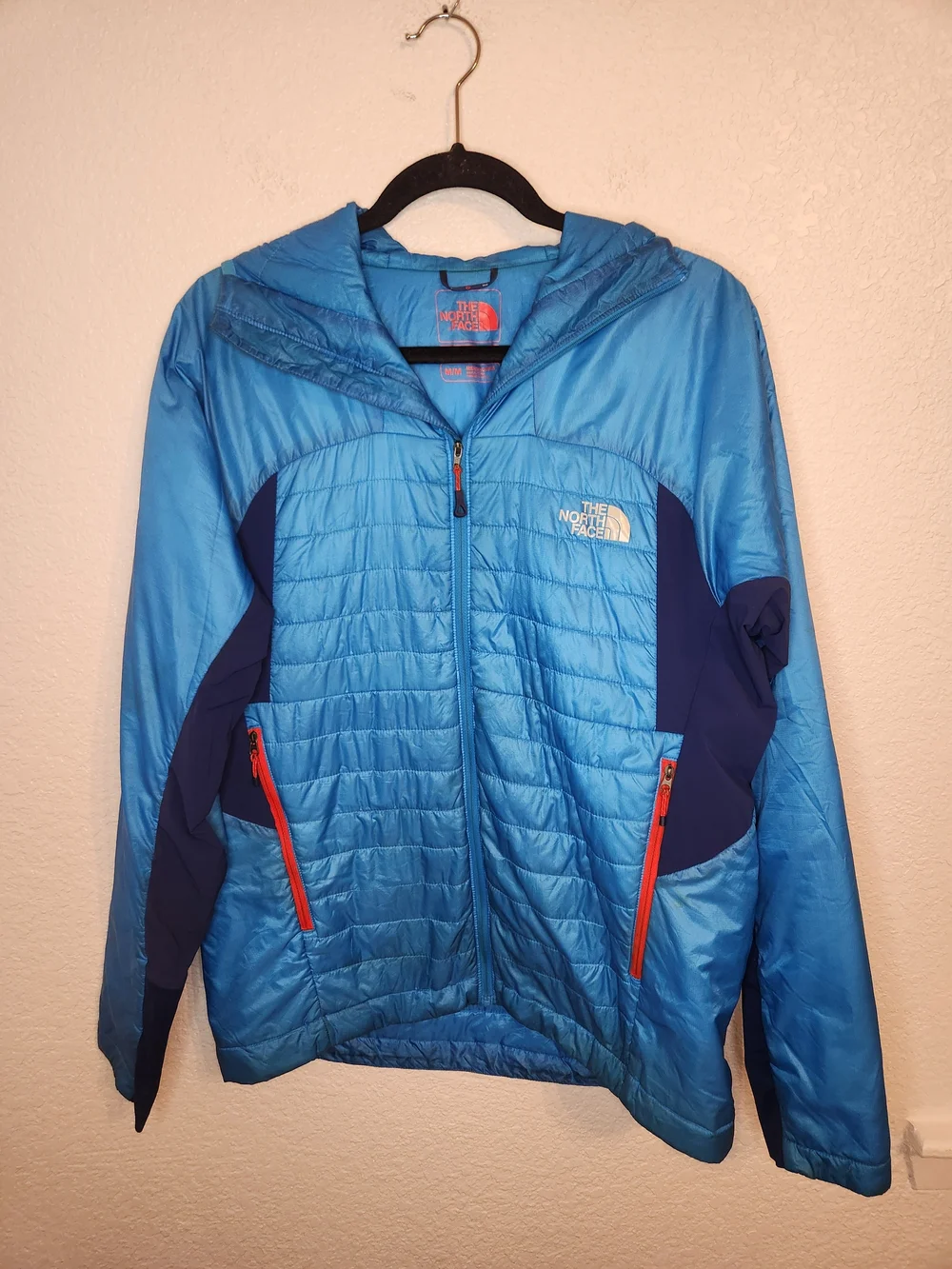 The North Face Men's Summit Series Jacket Size M Electric blue